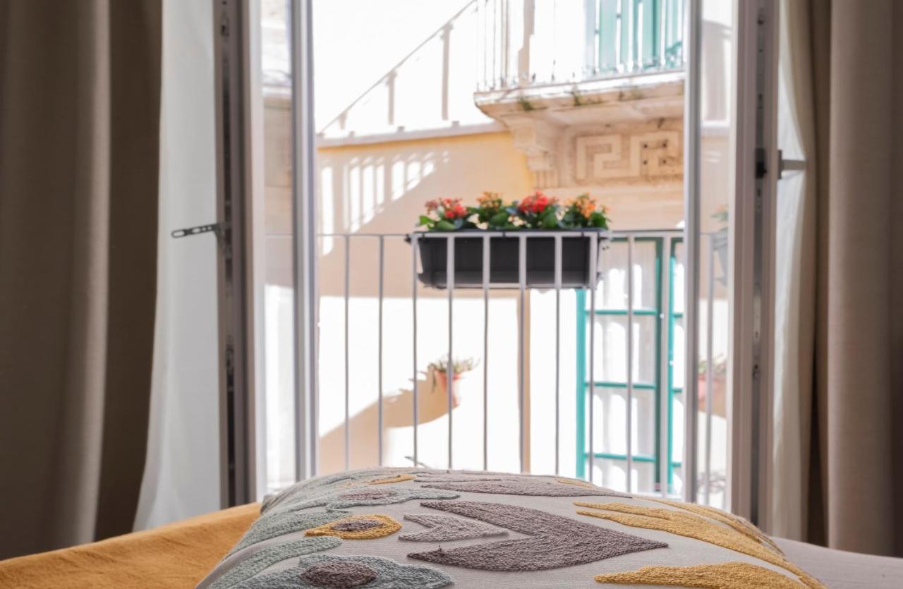 Artemide House - Bilocale Ortigia Wifi Apartment Syracuse Bagian luar foto