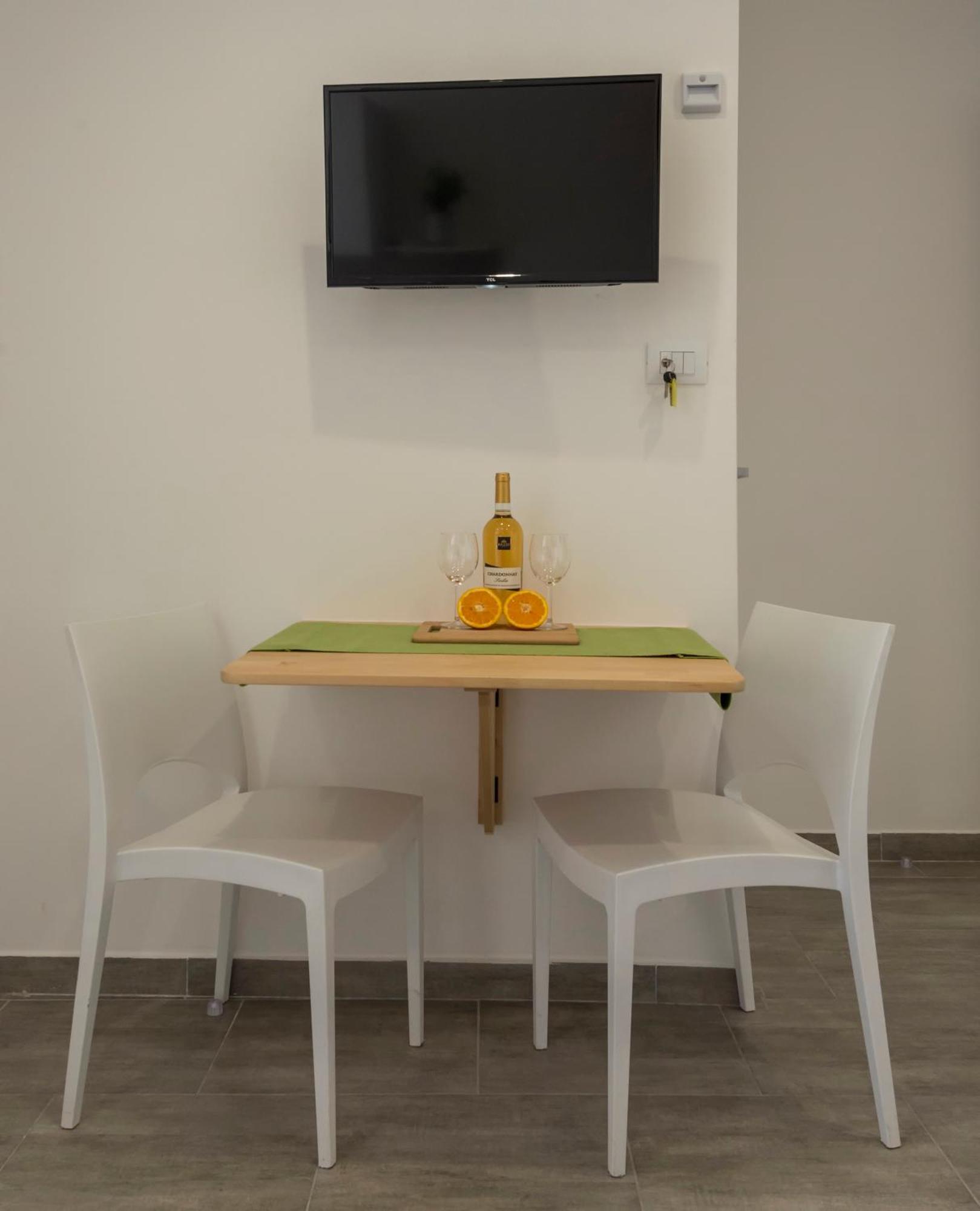 Artemide House - Bilocale Ortigia Wifi Apartment Syracuse Ruang foto